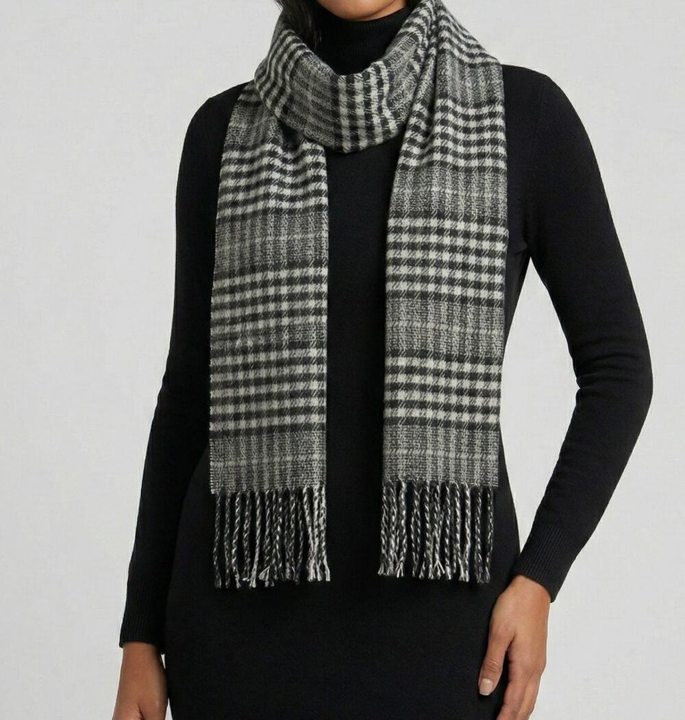 Unbranded Soft Black Gray Plaid Rectangle Scarf 11" x 48" with Fringe